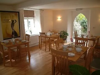 Hotel Shutta House
